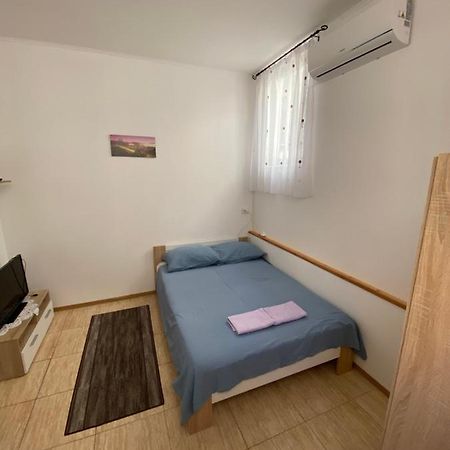 Apartmán Studio-Apartman Aurora Pula Exteriér fotografie